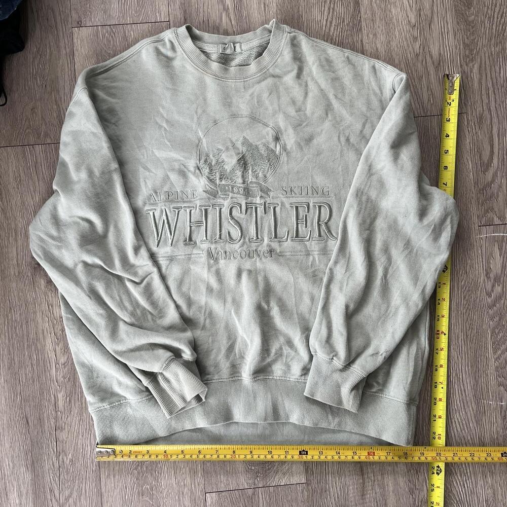 whistler canada grey green crewneck sweatshirt Size XS